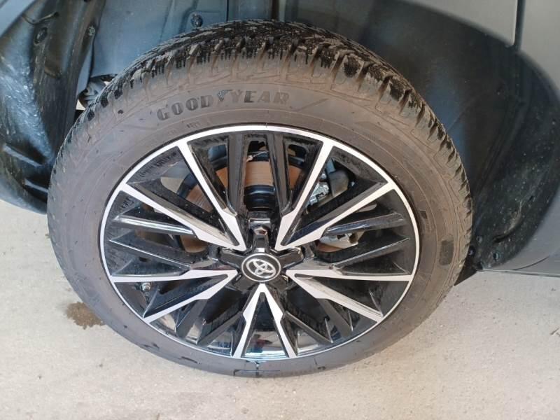 Toyota Yaris-Cross 1.5H (130 CV) E-CVT GR SPORT - foto 18