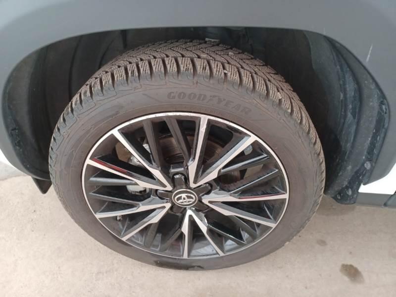Toyota Yaris-Cross 1.5H (130 CV) E-CVT GR SPORT - foto 40