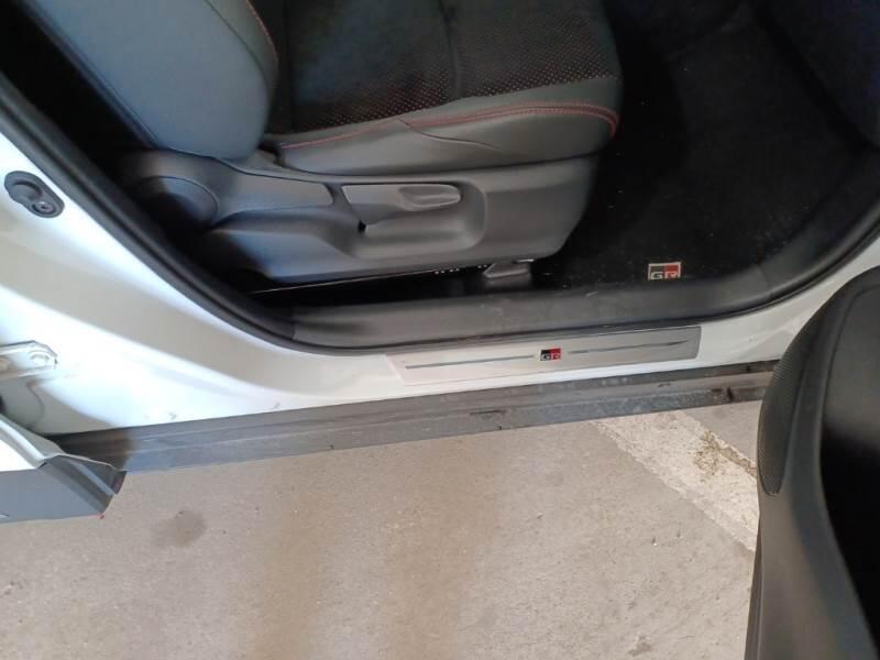Toyota Yaris-Cross 1.5H (130 CV) E-CVT GR SPORT - foto 48