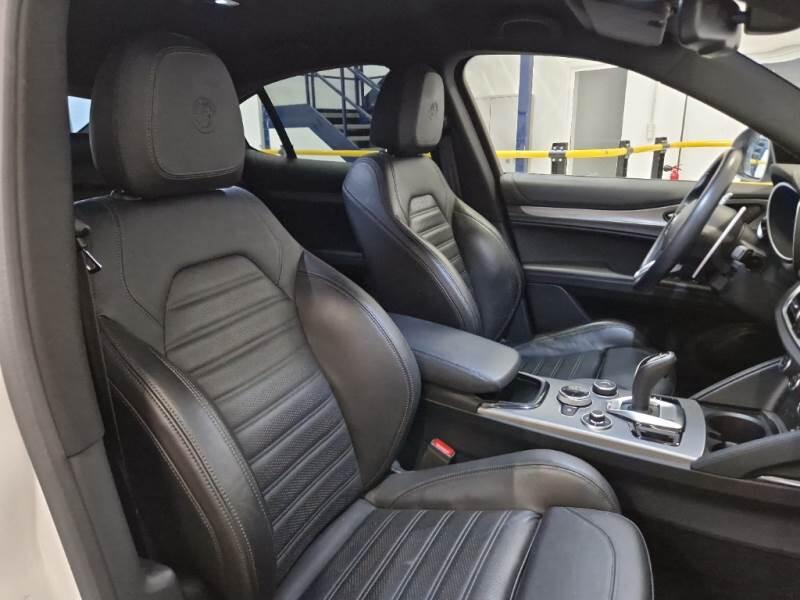 Alfa Romeo Stelvio 2.2 TD 210 CV VELOCE AT8 Q4 - foto 16