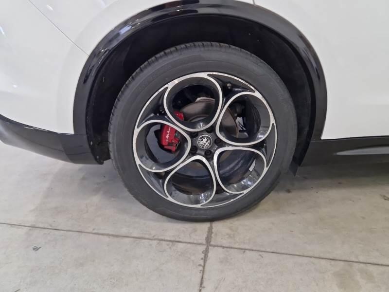 Alfa Romeo Stelvio 2.2 TD 210 CV VELOCE AT8 Q4 - foto 18