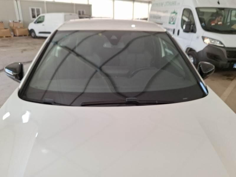 Peugeot 3008 BLUEHDI 130 EAT8 SeS ALLURE - foto 23