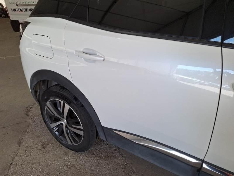 Peugeot 3008 BLUEHDI 130 EAT8 SeS ALLURE - foto 39