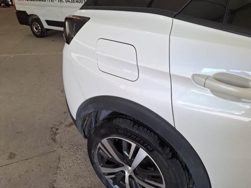 Peugeot 3008 BLUEHDI 130 EAT8 SeS ALLURE - foto 42