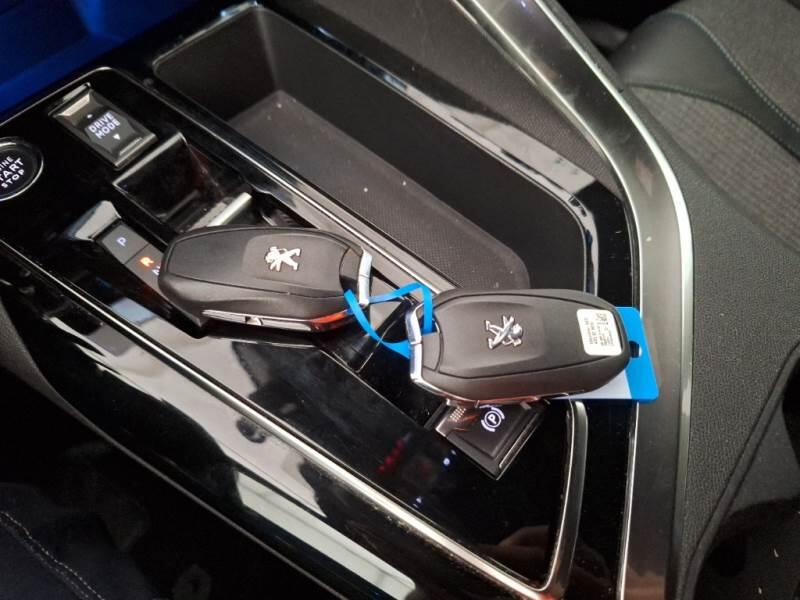 Peugeot 3008 BLUEHDI 130 EAT8 SeS ALLURE - foto 87
