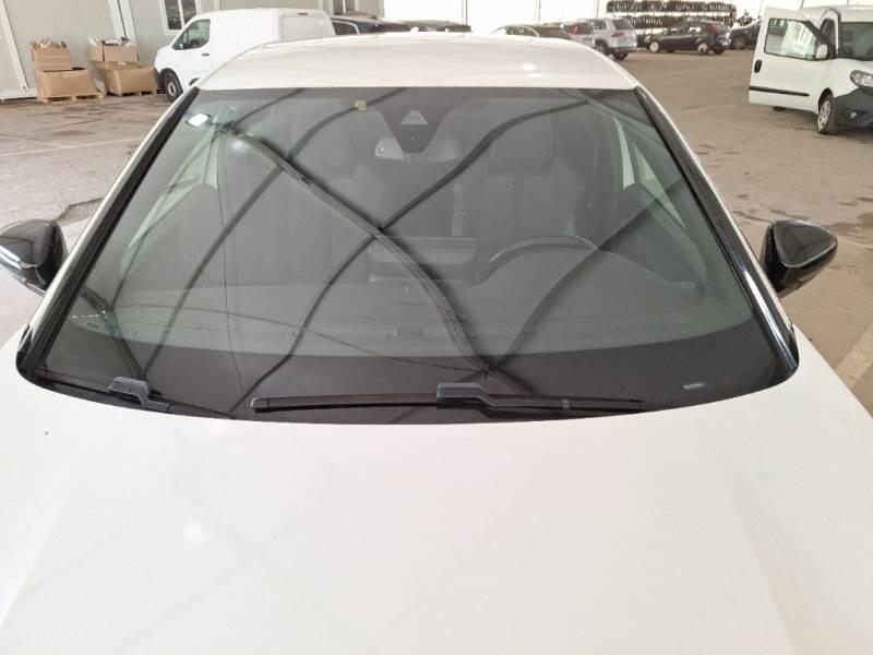 Peugeot 3008 BLUEHDI 130 EAT8 SeS ALLURE - foto 10