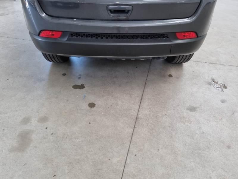 Jeep Compass 1.6 MJET II 96KW LIMITED - foto 48