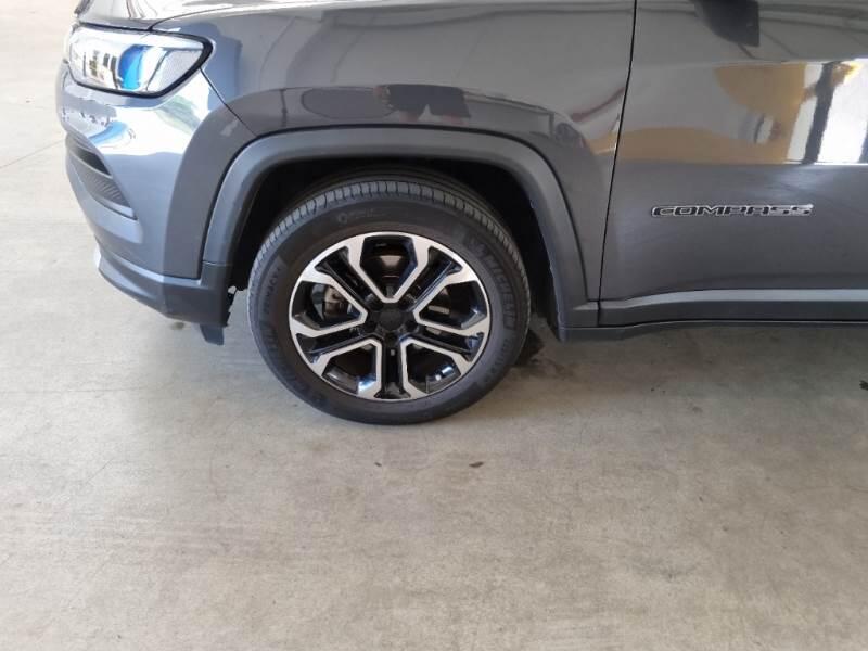 Jeep Compass 1.6 MJET II 96KW LIMITED - foto 59