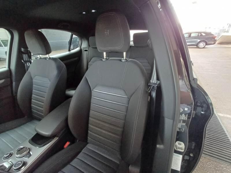 Alfa Romeo Stelvio 2.2 TD 210 CV SPRINT AT8 Q4 - foto 11