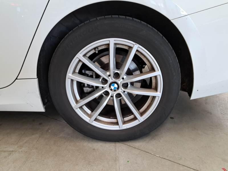 BMW Serie 3 Touring 318D 48V TOURING AUTO - foto 18