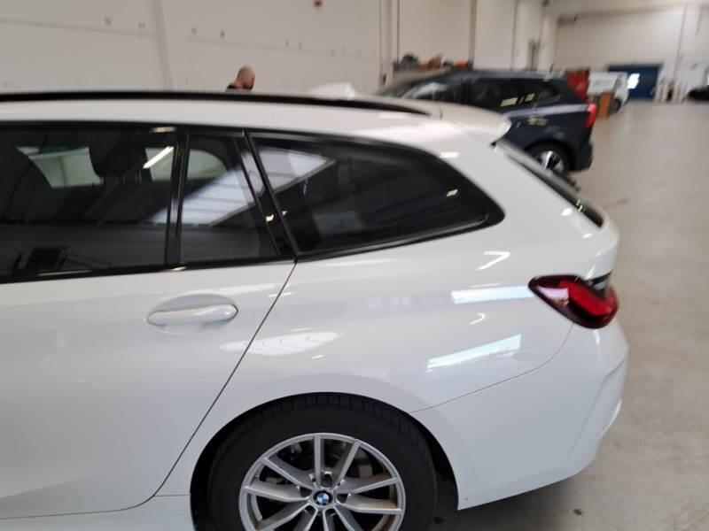 BMW Serie 3 Touring 318D 48V TOURING AUTO - foto 50