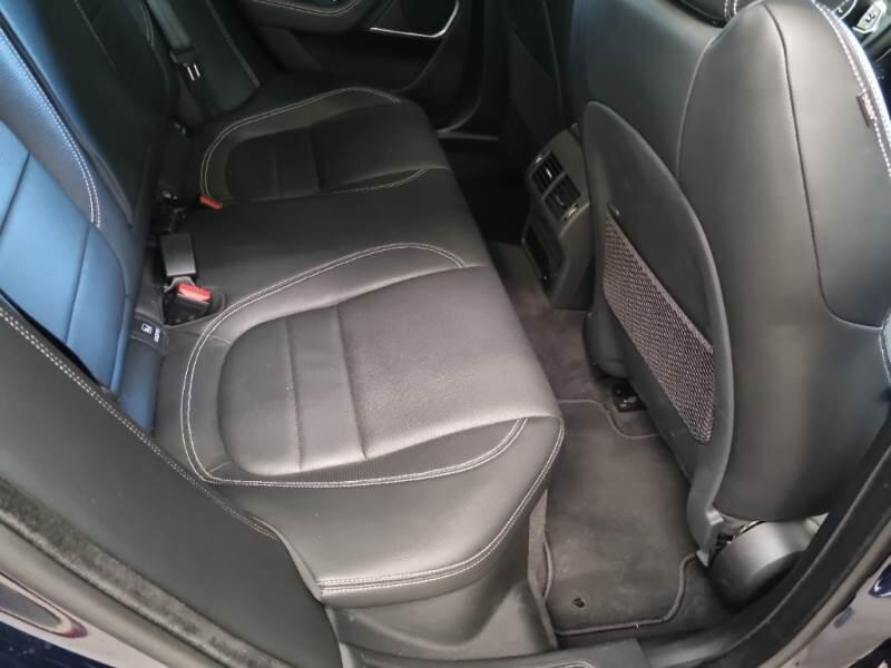 Jaguar XE 2.0D D204 R-DYNAMIC S AUTO - foto 16
