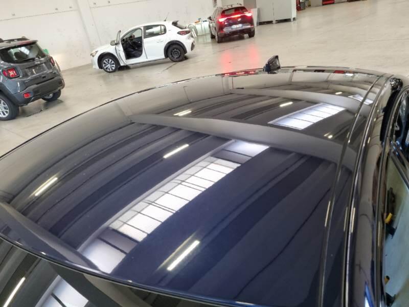 Jaguar XE 2.0D D204 R-DYNAMIC S AUTO - foto 21