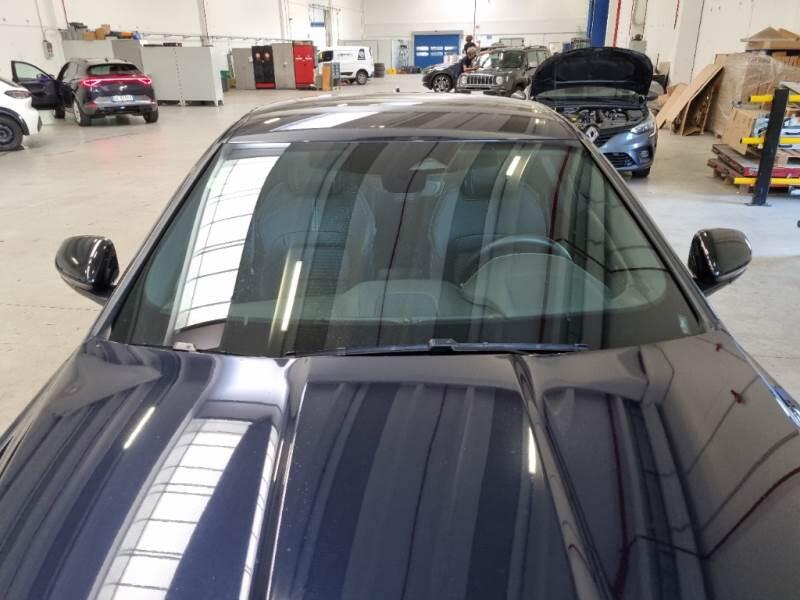 Jaguar XE 2.0D D204 R-DYNAMIC S AUTO - foto 23