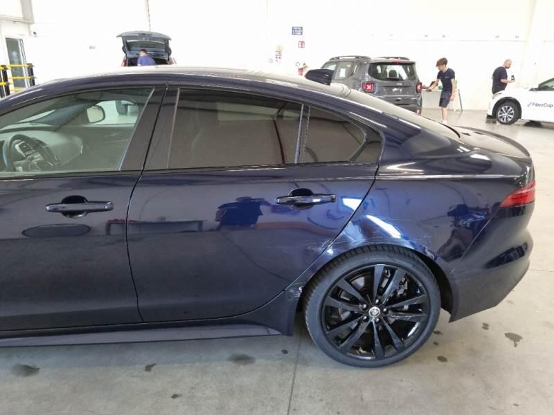 Jaguar XE 2.0D D204 R-DYNAMIC S AUTO - foto 51