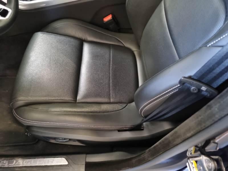 Jaguar XE 2.0D D204 R-DYNAMIC S AUTO - foto 78