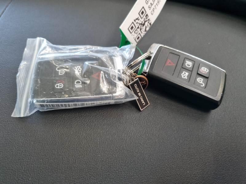 Jaguar XE 2.0D D204 R-DYNAMIC S AUTO - foto 82