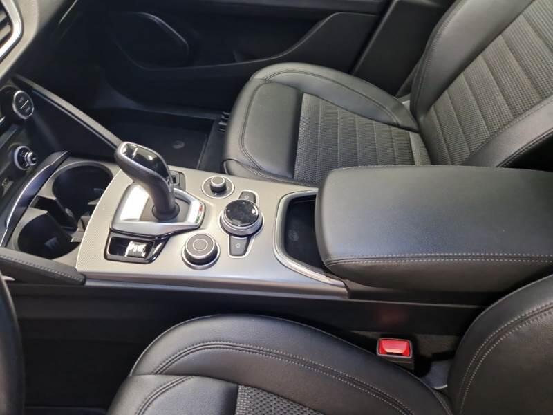 Alfa Romeo Stelvio 2.2 TD 190 CV SPRINT AT8 Q4 - foto 96