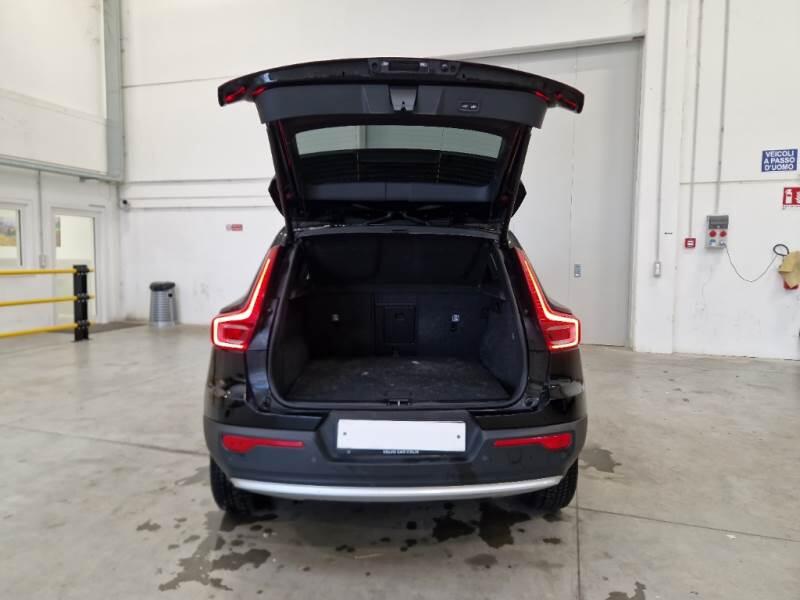 Volvo XC40 T4 RECHARGE PLUG-IN AUTO CORE - foto 5