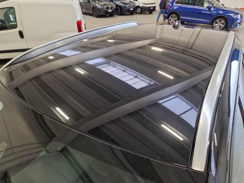 Volvo XC40 T4 RECHARGE PLUG-IN AUTO CORE - foto 9