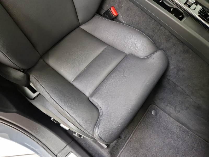 Volvo XC60 T6 PLUG-IN AWD AUTO PLUS DARK - foto 14