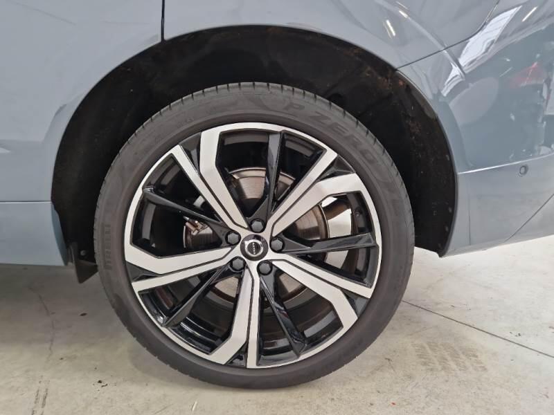 Volvo XC60 T6 PLUG-IN AWD AUTO PLUS DARK - foto 39