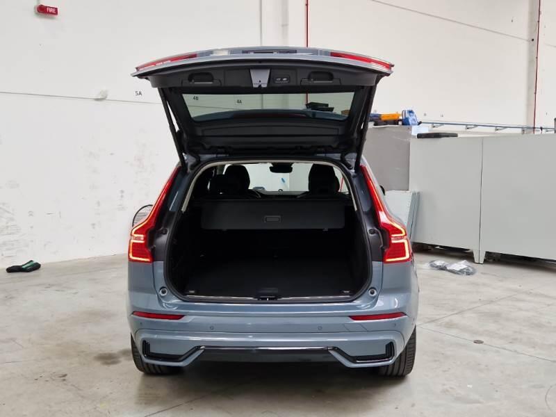 Volvo XC60 T6 PLUG-IN AWD AUTO PLUS DARK - foto 5