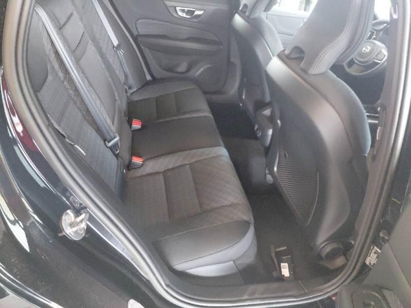 Volvo V60 B3 AUTOM. CORE - foto 16
