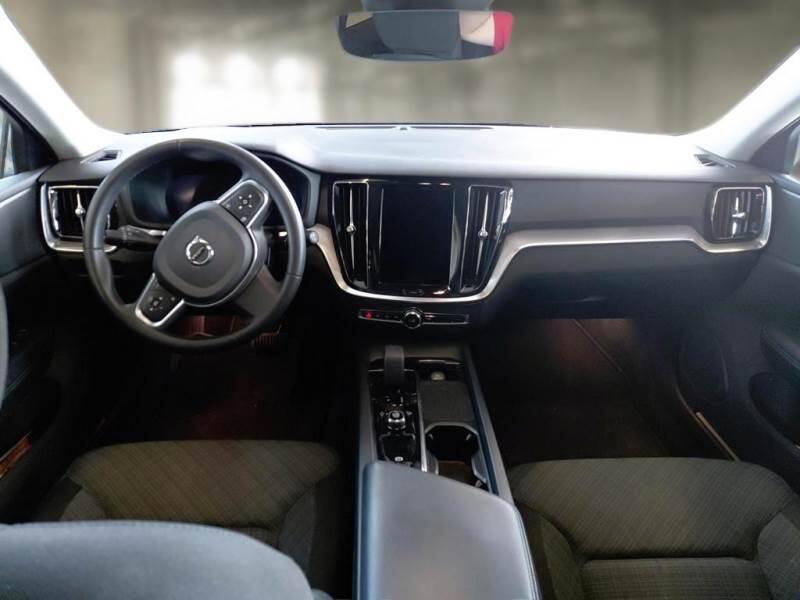 Volvo V60 B3 AUTOM. CORE - foto 3