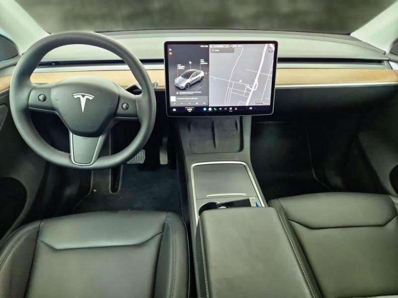 Tesla Model Y 75 KWH DUAL MOTOR LONG RANGE 4WD AUT. - foto 3