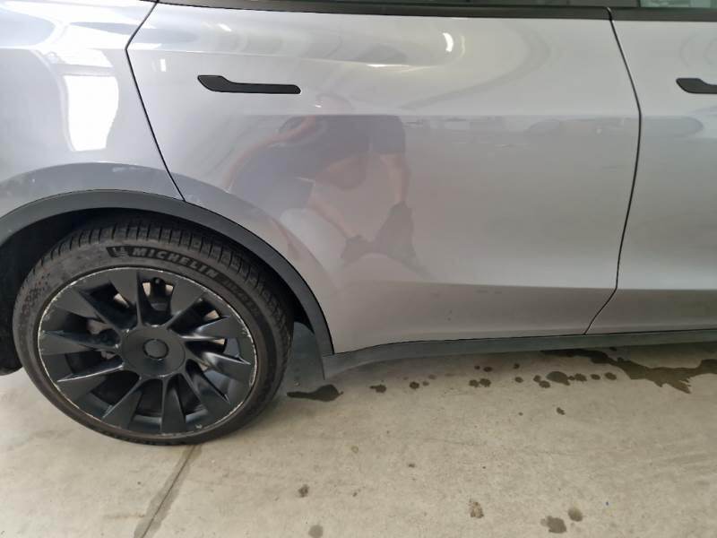 Tesla Model Y 75 KWH DUAL MOTOR LONG RANGE 4WD AUT. - foto 39