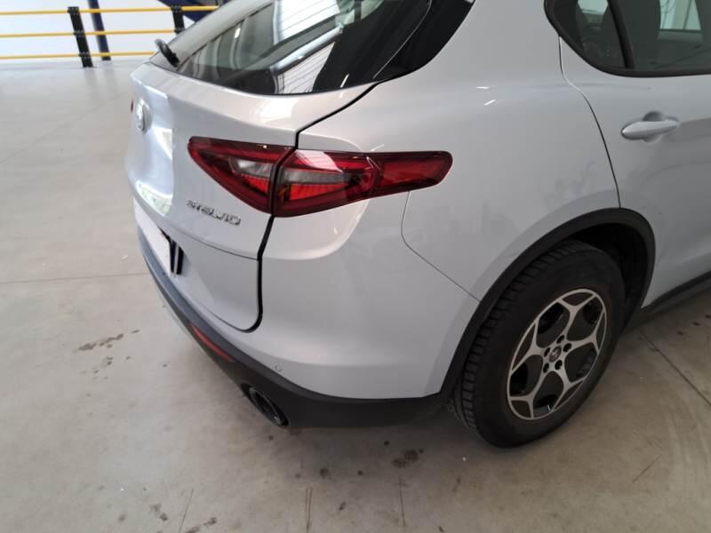 Alfa Romeo Stelvio 2.2 TD 190 CV SUPER BUSINESS AT8 Q4 - foto 43