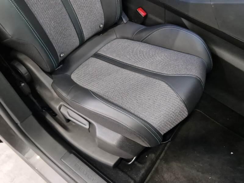 Peugeot 3008 BLUEHDI 130 EAT8 SeS ALLURE PACK - foto 14