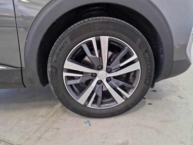 Peugeot 3008 BLUEHDI 130 EAT8 SeS ALLURE PACK - foto 17