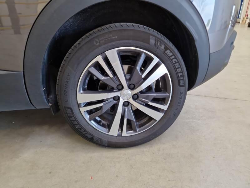 Peugeot 3008 BLUEHDI 130 EAT8 SeS ALLURE PACK - foto 19