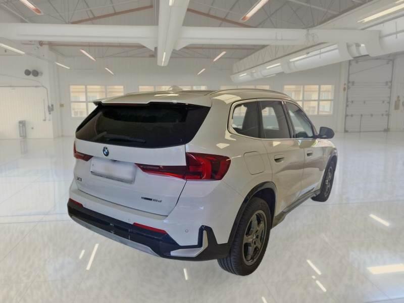 BMW X1 SDRIVE 18D X-LINE DCT - foto 2