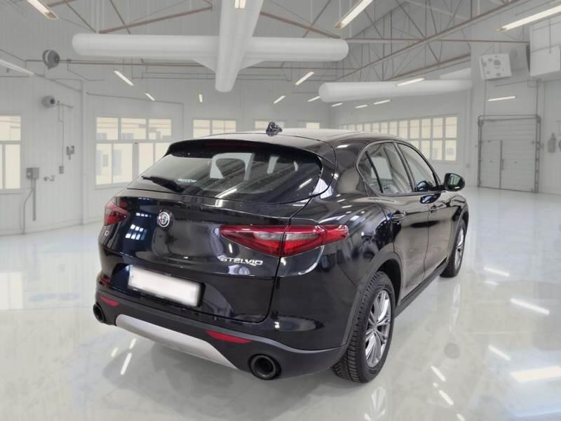 Alfa Romeo Stelvio 2.2 TD 190 CV SUPER BUSINESS AT8 Q4 - foto 2