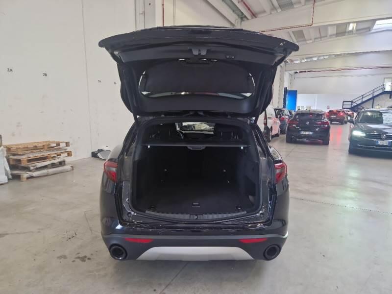 Alfa Romeo Stelvio 2.2 TD 190 CV SUPER BUSINESS AT8 Q4 - foto 4