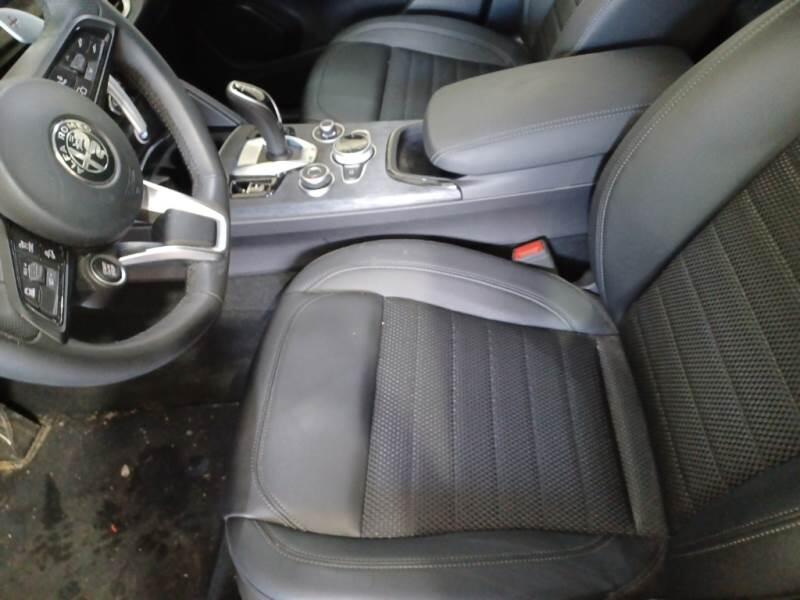 Alfa Romeo Stelvio 2.2 TD 210 CV SPRINT AT8 Q4 - foto 12