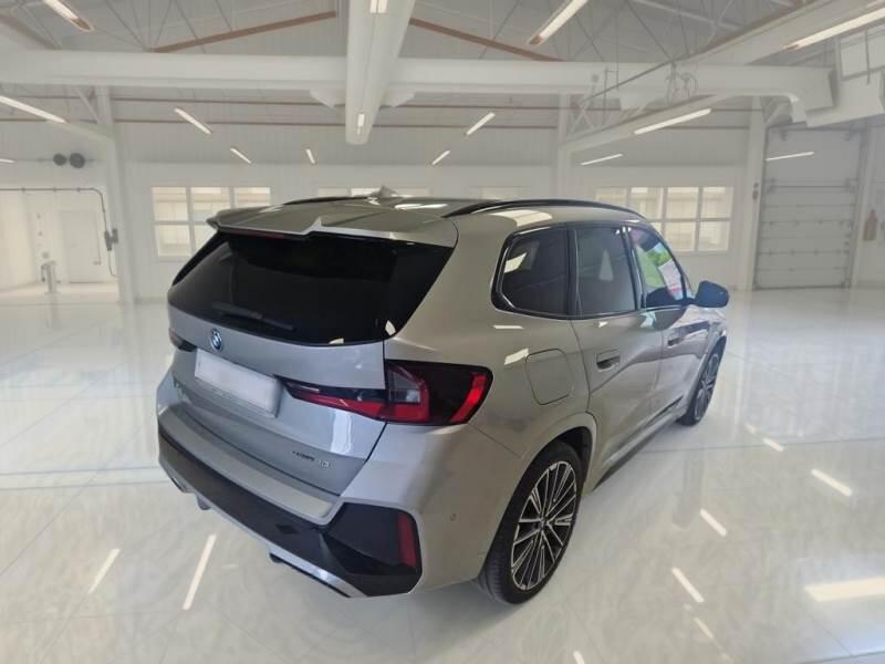 BMW iX1 EDRIVE 20 MSPORT PRO - foto 2