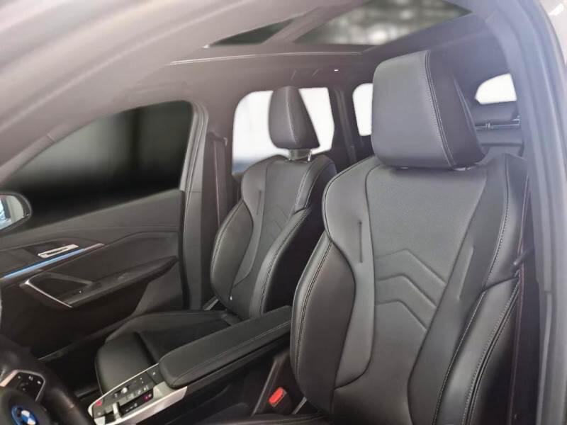 BMW iX1 EDRIVE 20 MSPORT PRO - foto 11