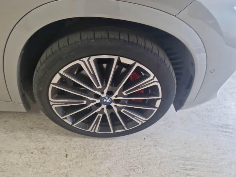 BMW iX1 EDRIVE 20 MSPORT PRO - foto 28