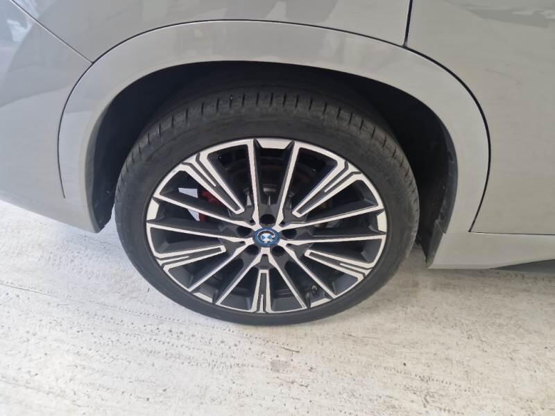 BMW iX1 EDRIVE 20 MSPORT PRO - foto 36