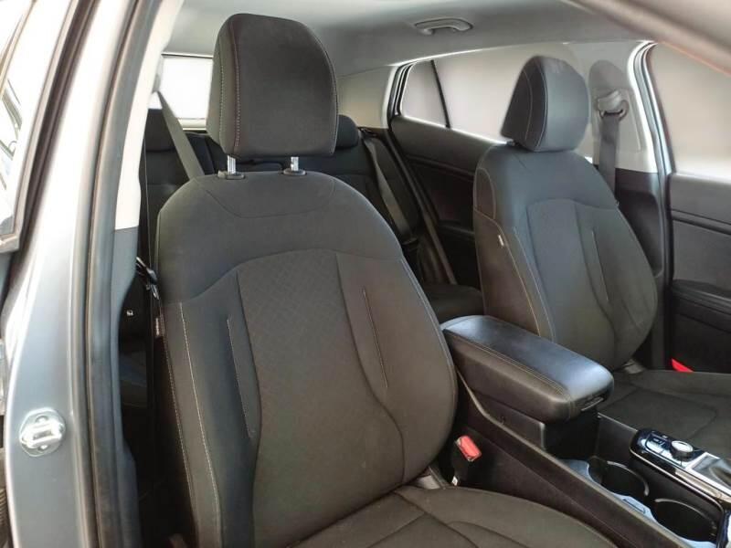 Kia Sportage 1.6 CRDI MHEV BUSINESS 2WD DCT - foto 13