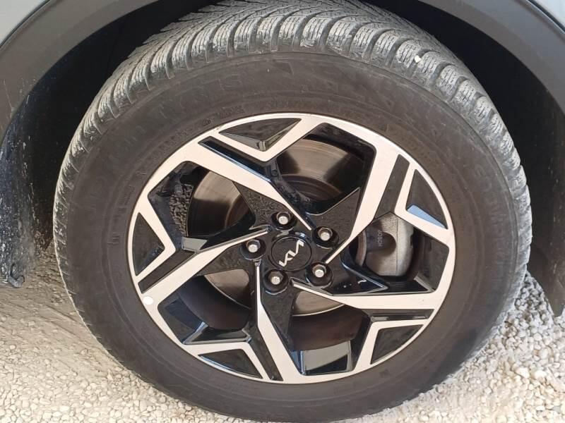 Kia Sportage 1.6 CRDI MHEV BUSINESS 2WD DCT - foto 17