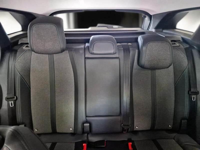 Peugeot 3008 BLUEHDI 130 EAT8 SeS ALLURE - foto 15