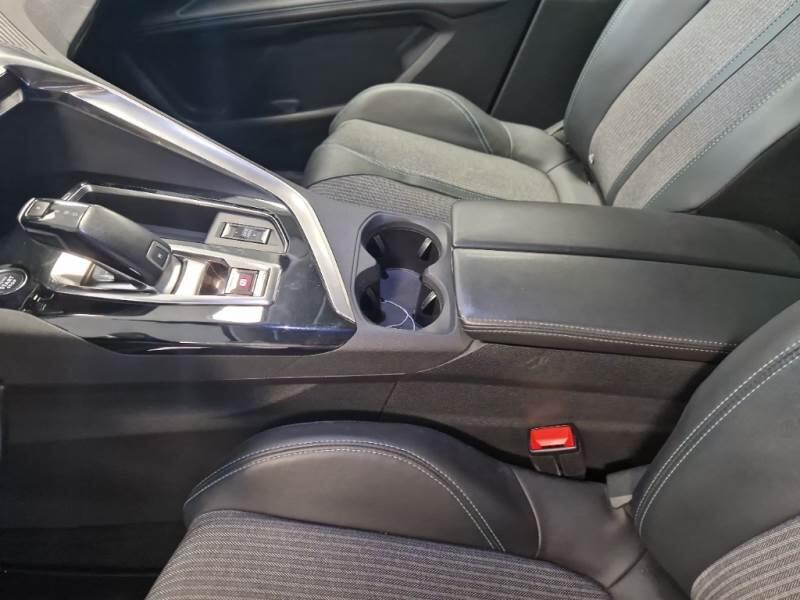 Peugeot 3008 BLUEHDI 130 EAT8 SeS ALLURE - foto 67