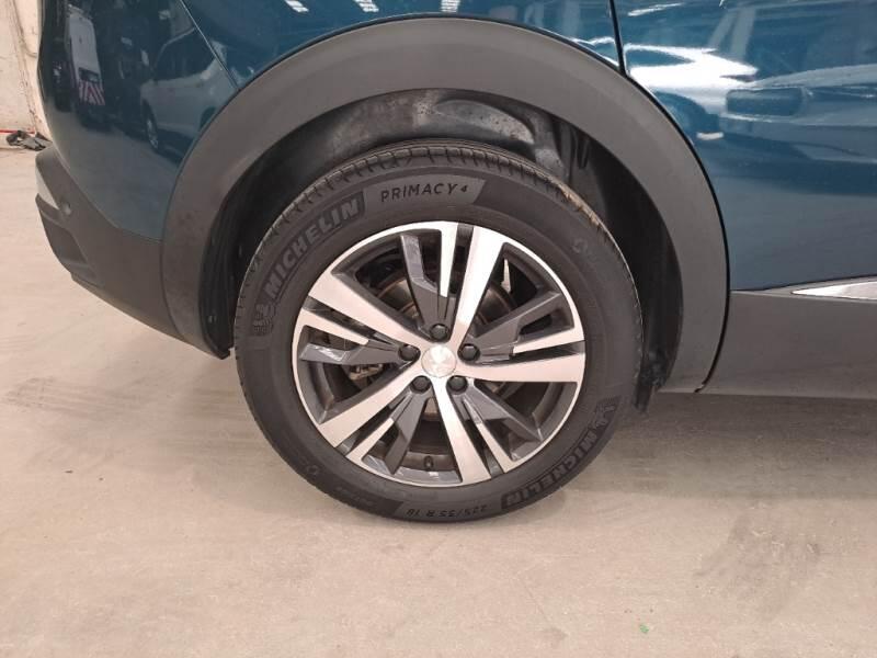 Peugeot 3008 130 EAT8 SeS ALLURE PACK - foto 18