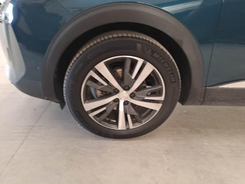 Peugeot 3008 130 EAT8 SeS ALLURE PACK - foto 20