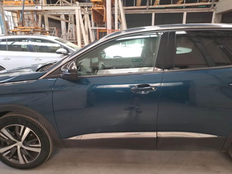 Peugeot 3008 130 EAT8 SeS ALLURE PACK - foto 44